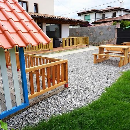 Apartamentos La Playina Llanes Buitenkant foto