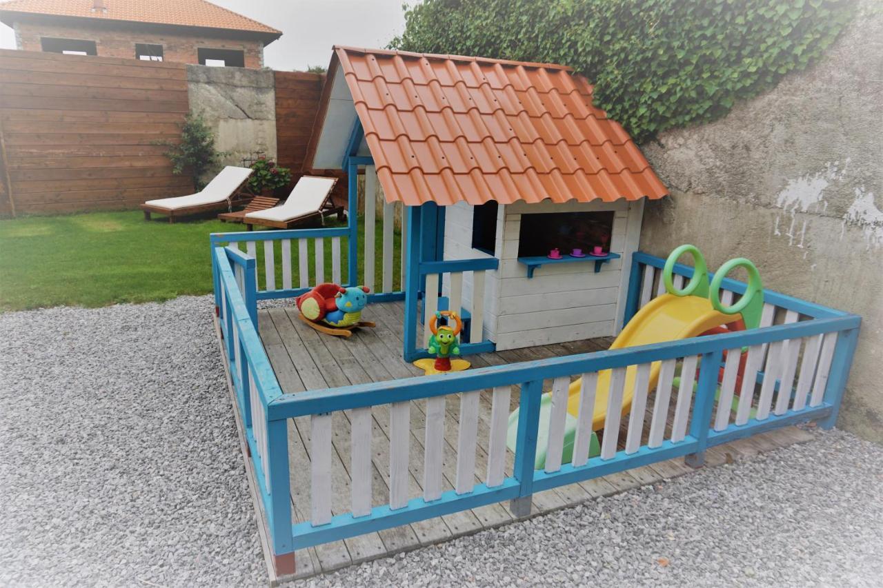 Apartamentos La Playina Llanes Buitenkant foto