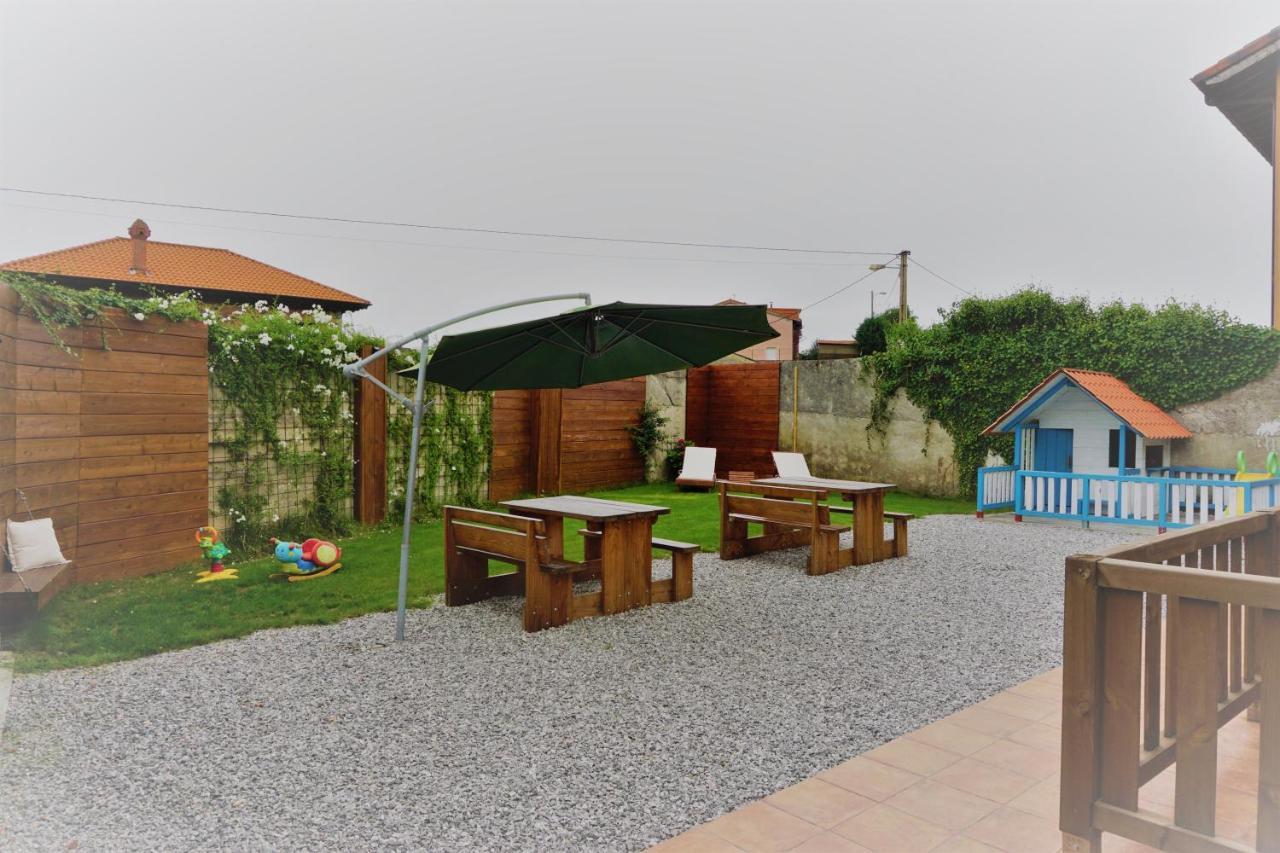 Apartamentos La Playina Llanes Buitenkant foto
